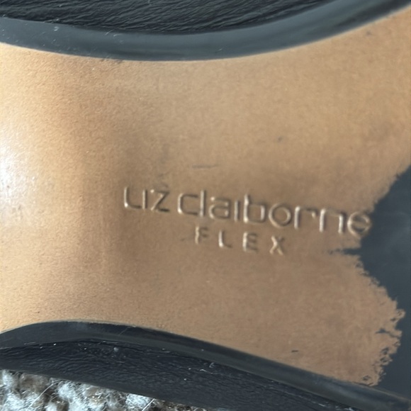 LIZ CLAIBORNE LEATHER SLIDES - Picture 3 of 5